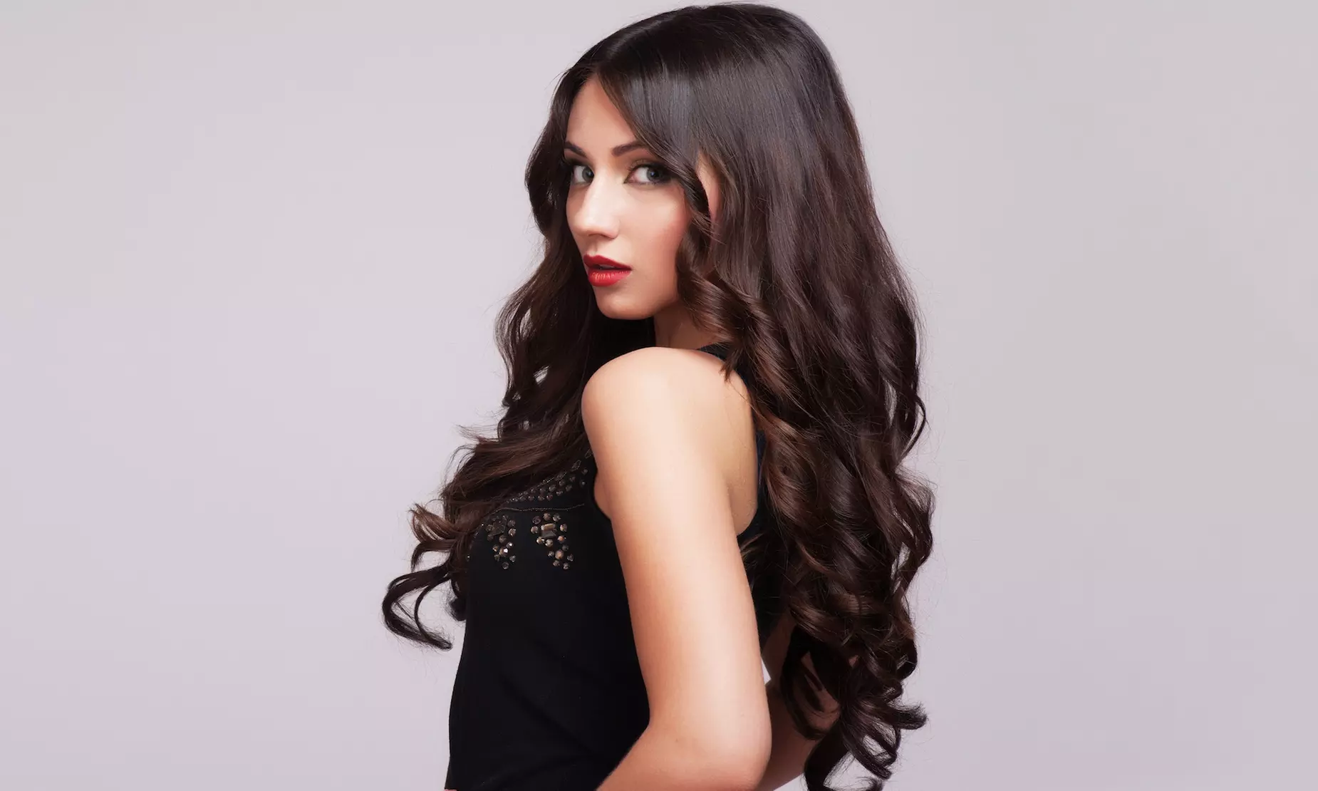 Haarverdichtung/Anpassungsschnitt nach Verdichtung/Haarverlängerung