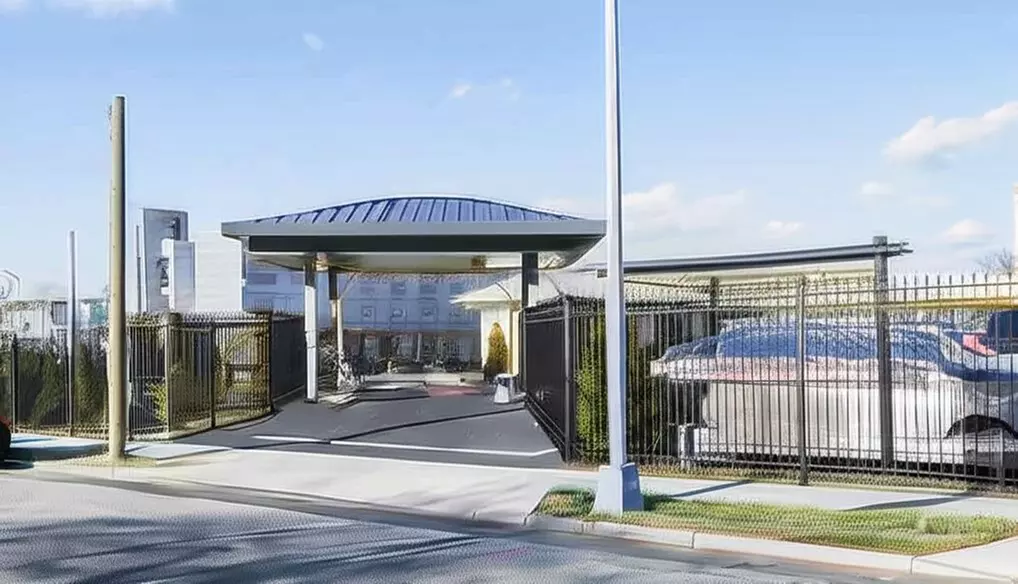 Up to 14 Days of Valet Airport Parking at LaGuardia Airport