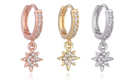 Mono-orecchino Rosa dei Venti con cristalli di zircone e pendente, disponibile in 3 colori