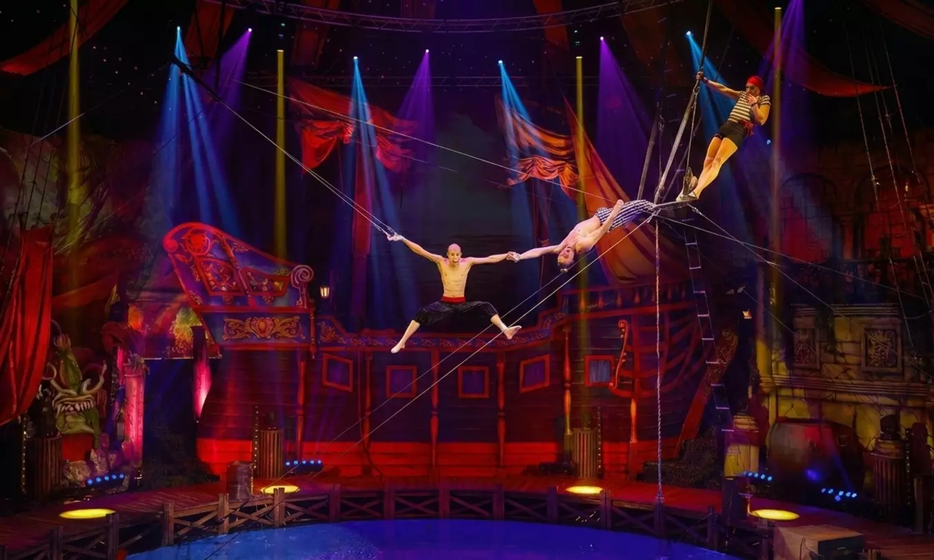 Pirate’s Live Water show 27th March - 10th April