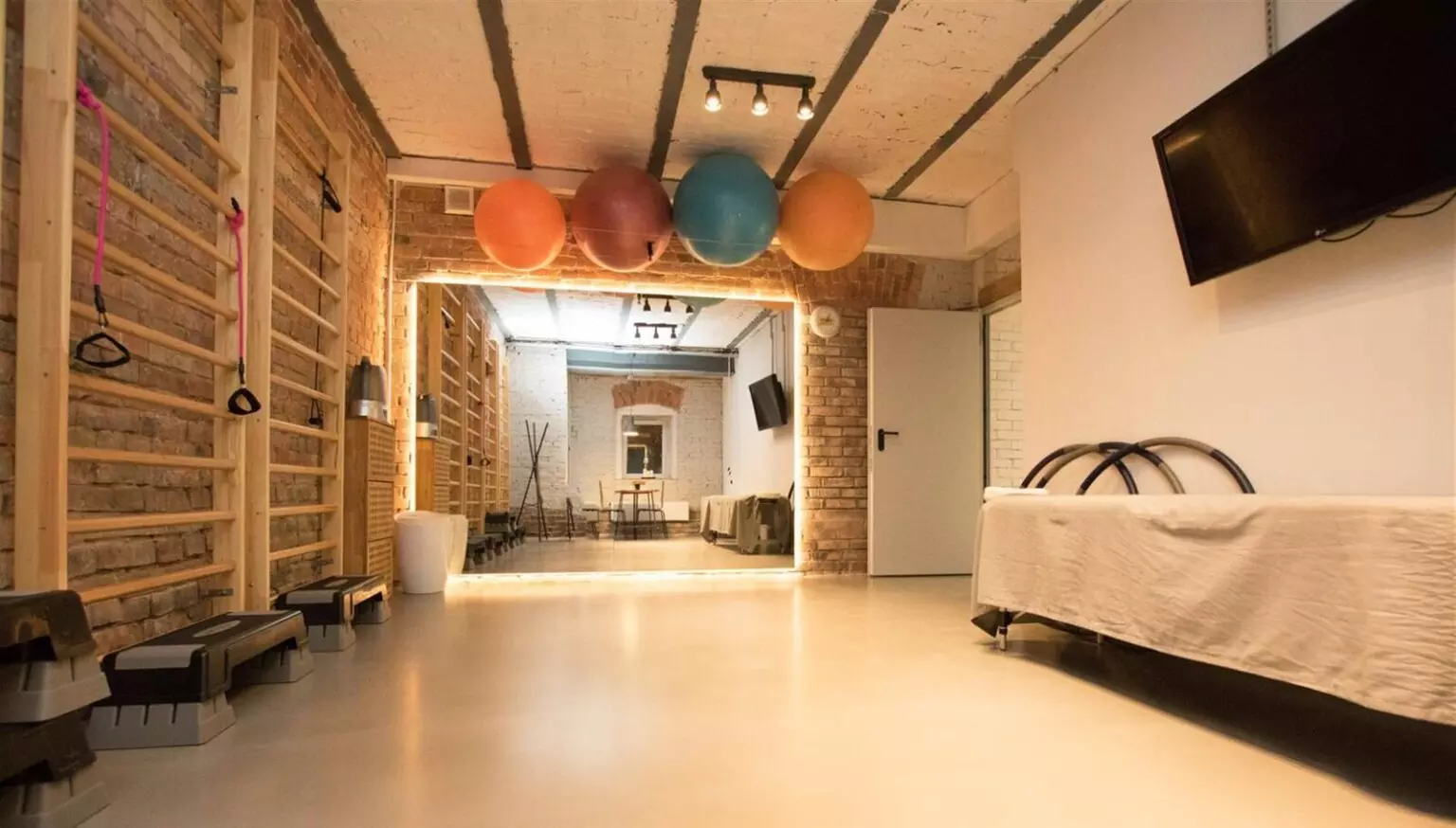 Ukojenie i regeneracja: masaż klasyczny i relaksacyjny dla 1-2 osób