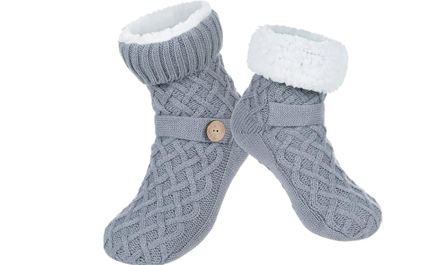 Image 6: Cozy Nights Sherpa Fleece Lined Slipper Socks