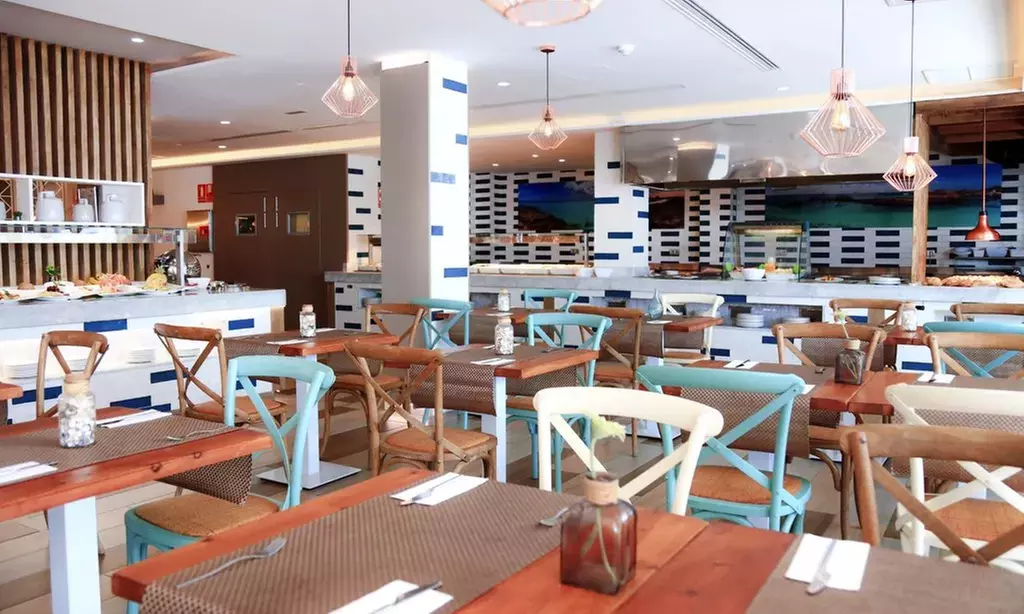 Circuito de spa para 2 personas con masaje, comida o daypass a elegir