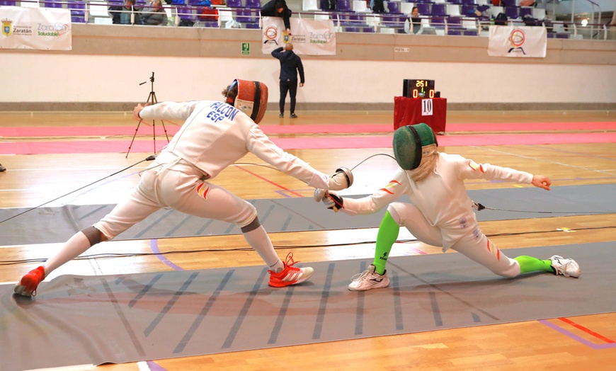 Image 7: Curso de iniciación de esgrima con 8 sesiones de 1 hora para 1 o 2 pax