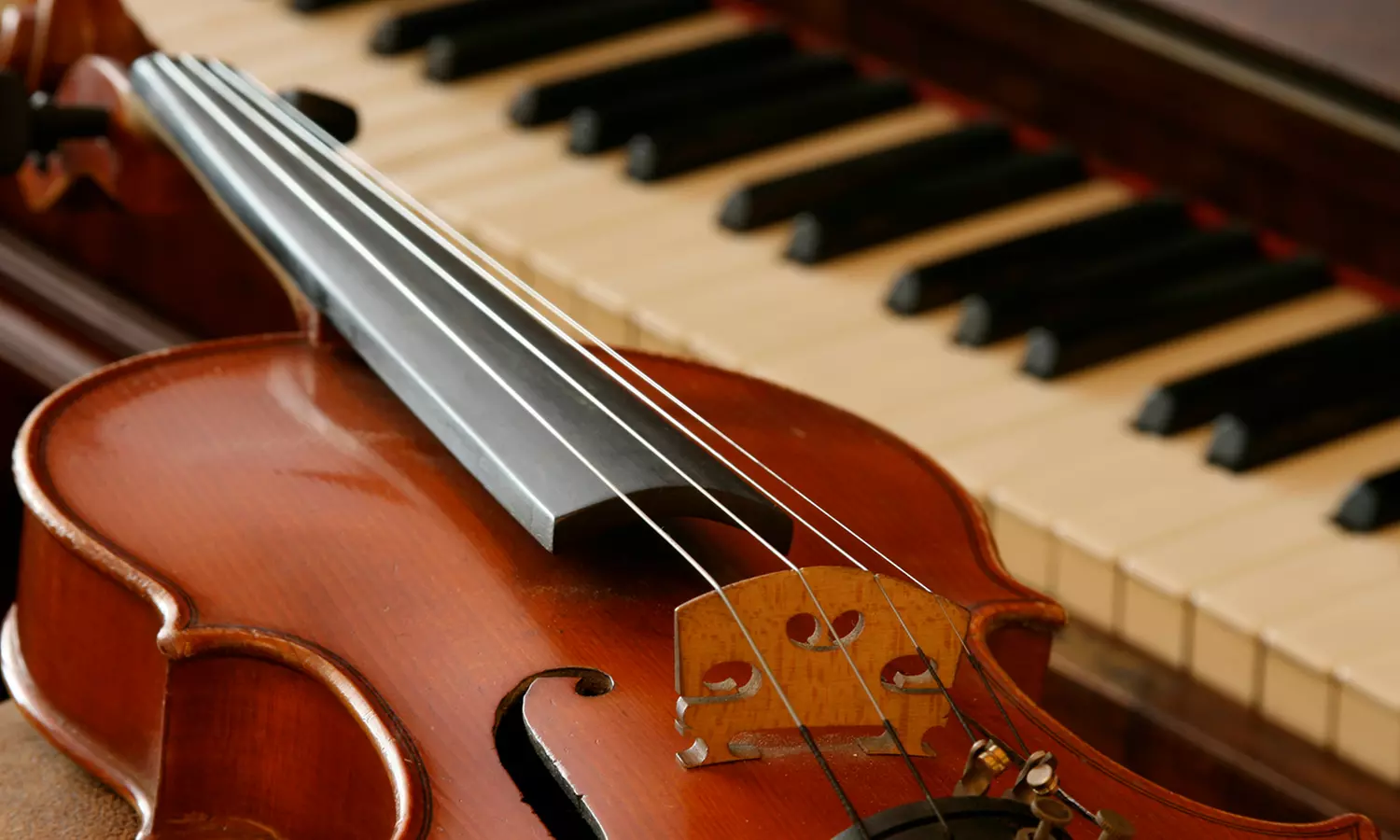 Standing Ovation Music Lessons: Learn piano, voice, violin & composition with up to 48% off - Primary Image