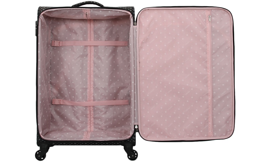 Image 4: Set of Three Suitcases and Vanity