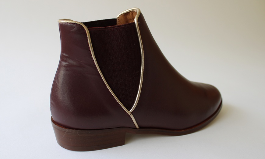 Image 4: Women's Flat Leather Boots