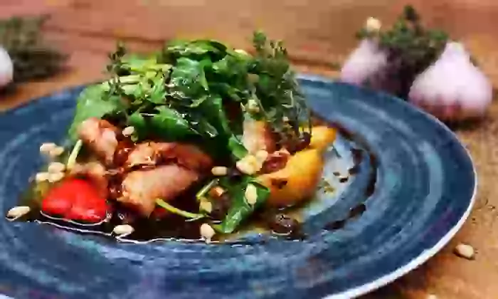 Entrée, plat et dessert pour 2 ou 4 personnes