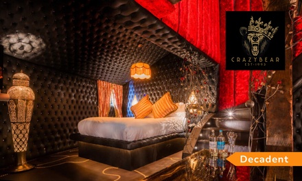 Sun-Thursday: One Night for Two in Snug Room with Champagne and Three-Course Dinner