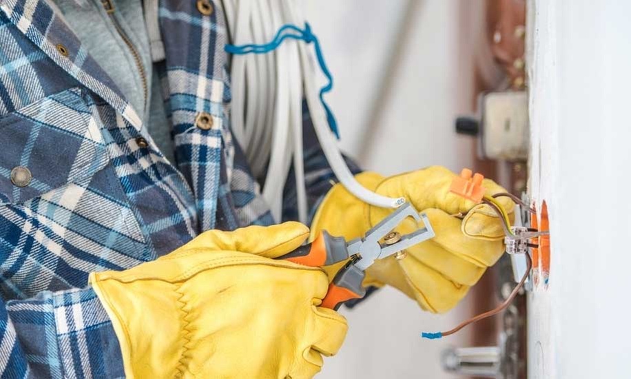 Master Diploma in Residential Electrician - 10-course Package