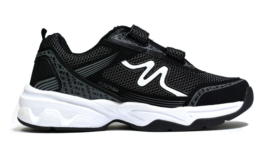 Image 6: Men's Memory Foam Trainers