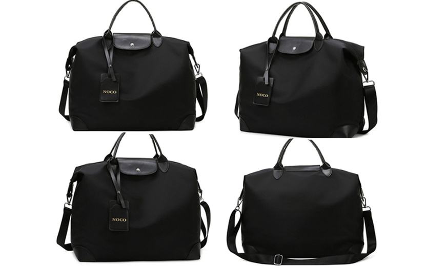 Image 10: Water-resistant Large Tote Bag with Zip Closure and Trolley Sleeve