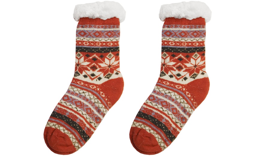 Image 27: Festive Warm Sherpa Fur Slipper Socks