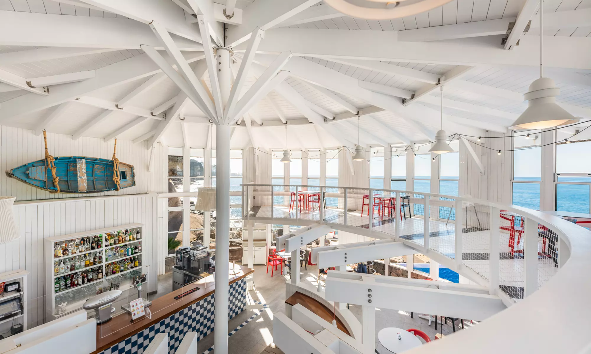 Day pass con hamacas, desayuno buffet y opción a comida para 2