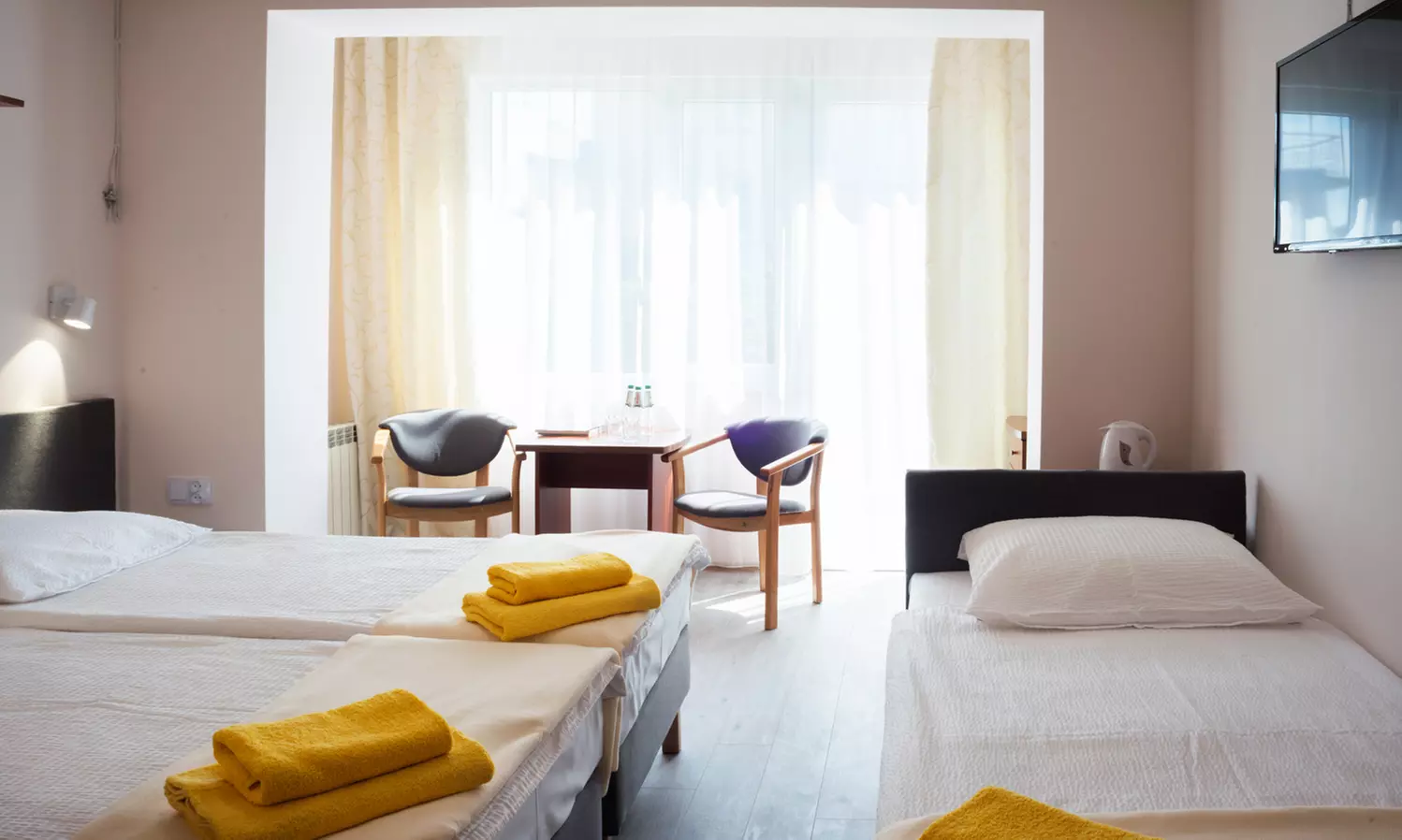 Ideal für Gruppen: Swinemünde: Zimmer für 1-4 Personen mit Verpflegung