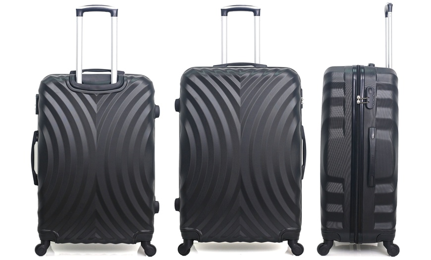 Image 44: Hero Set of Three Suitcases