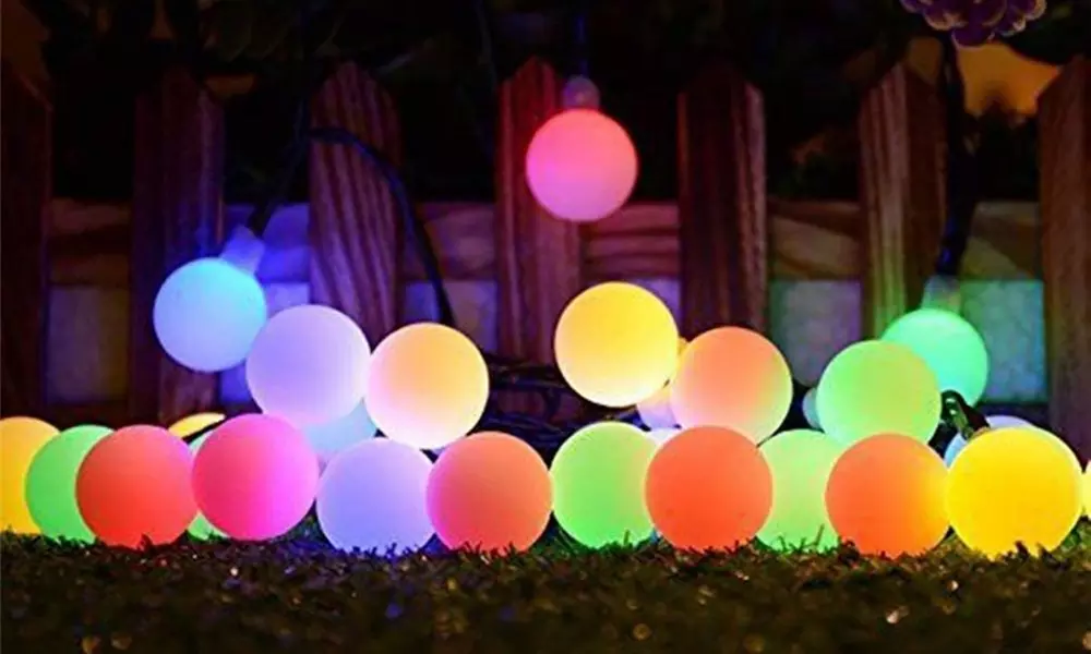 1 o 2 set da 100 lampadine solari a LED