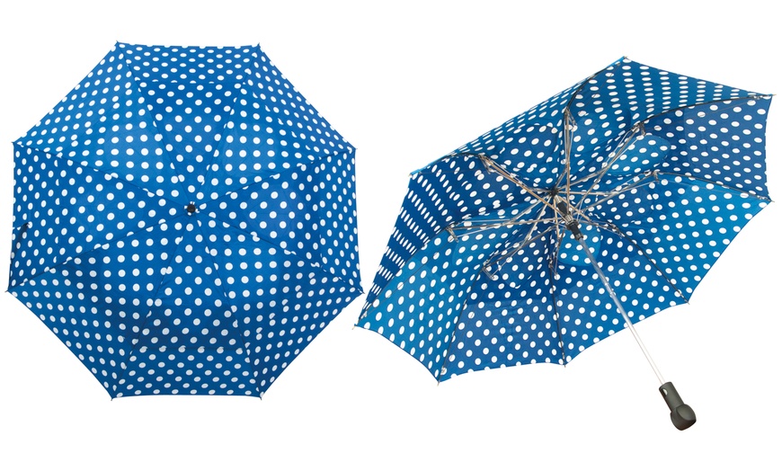 Image 5: Double-Vented Umbrella