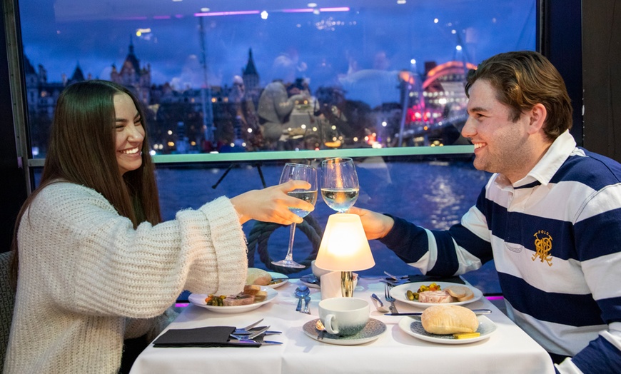 Image 2: Ticket to London Jazz Dinner Cruise on the River Thames (Fridays Only)