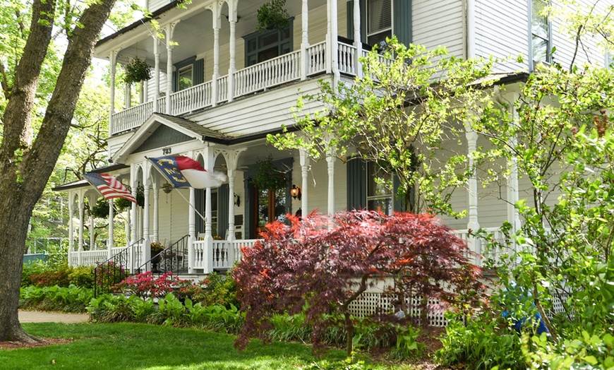 1898 Waverly Inn | Groupon