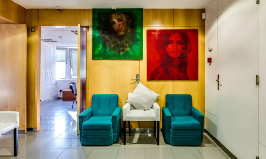 Tratamiento inyectado para hiperhidrosis en axilas, manos o pies