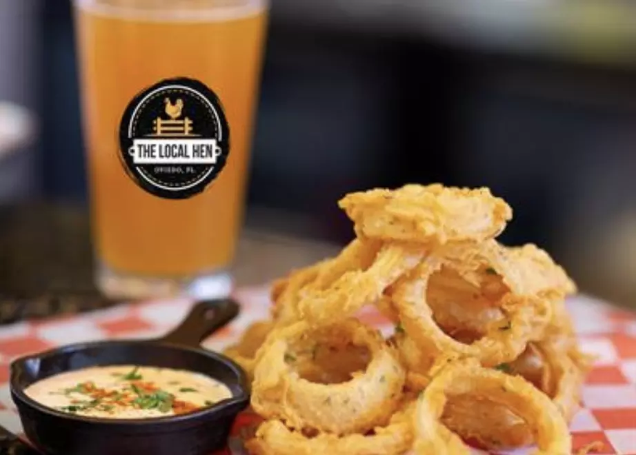 Savor 10 or 20 Wings, 1 or 2 Entree, and Drinks!