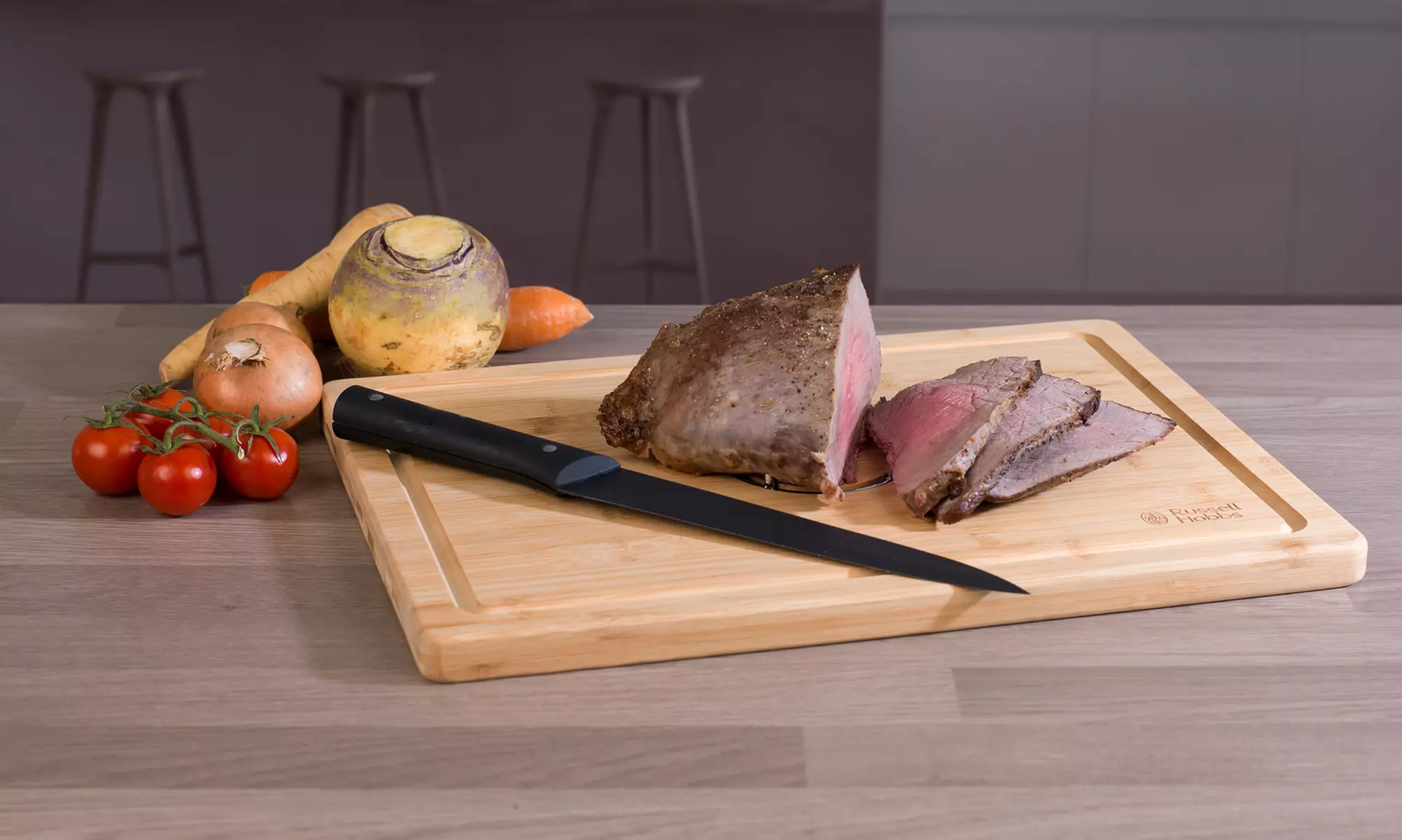 Planche à découper Russell Hobbs avec anneau à pointe réversible - Primary Image