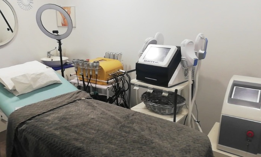 Image 2: Body Electromagnetic Sculpting y masaje drenante en 