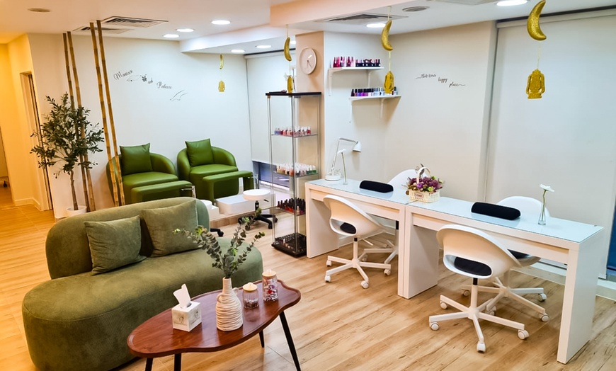 Image 4: Get Smooth Skin with Choice of Areas for Waxing Sessions!