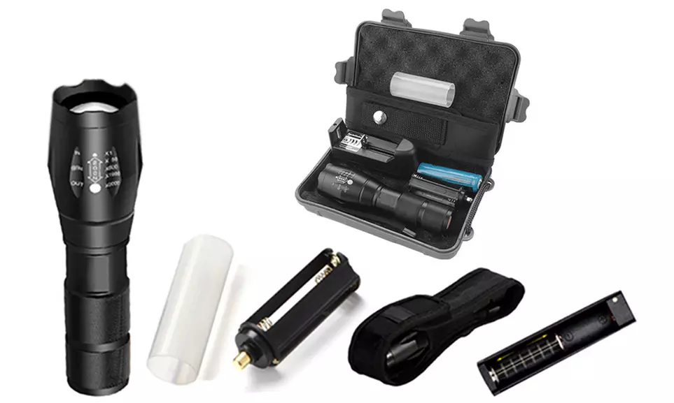 Militär-LED-Taschenlampe mit 5x Zoom in Schwarz oder/mit Zubehörbox - Primary Image