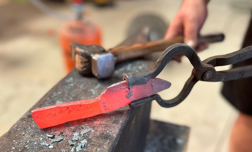 Image 5: Curso de forja: crea tu propio cuchillo en 3 horas
