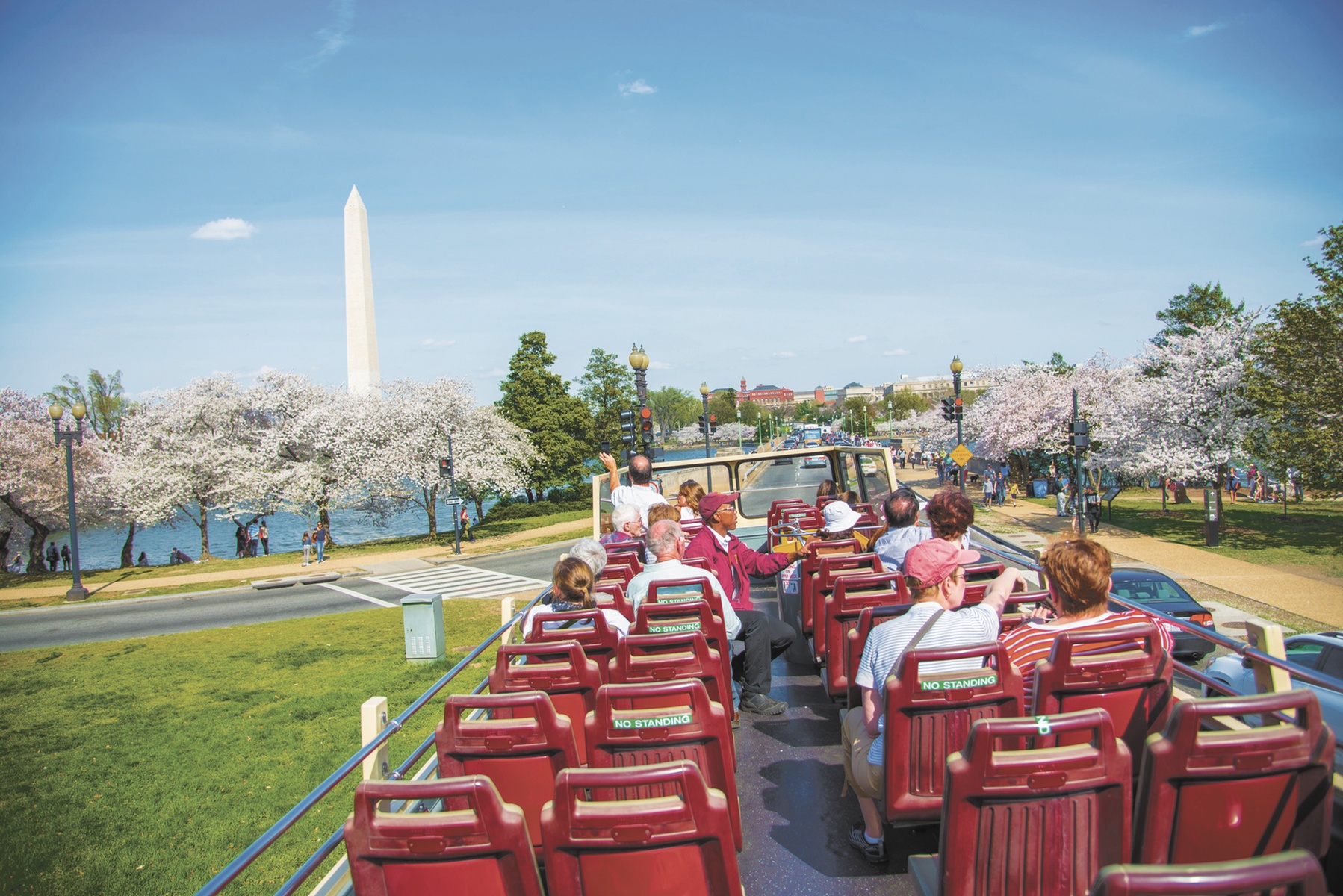 24, 48, or 72 Hour Hop-On Hop-Off Bus Tour Tickets in DC!