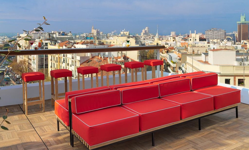 Image 9: Madrid: habitación doble o twin con desayuno para 2 personas