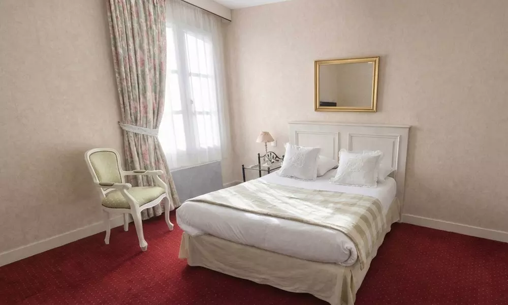 Nouvelle-Aquitaine : chambre double avec pdj, apéritif et golf
