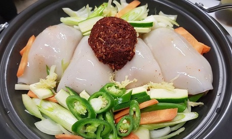 Menu coreano da asporto per 2 o 4 persone al Narsha Korean Restaurant (sconto 54%)