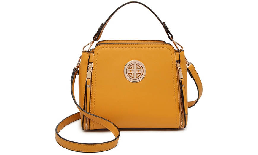 Image 16: Classic Women's Crossbody Bag