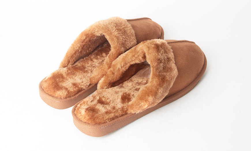 Image 16: Men's Fleece Lined Slippers