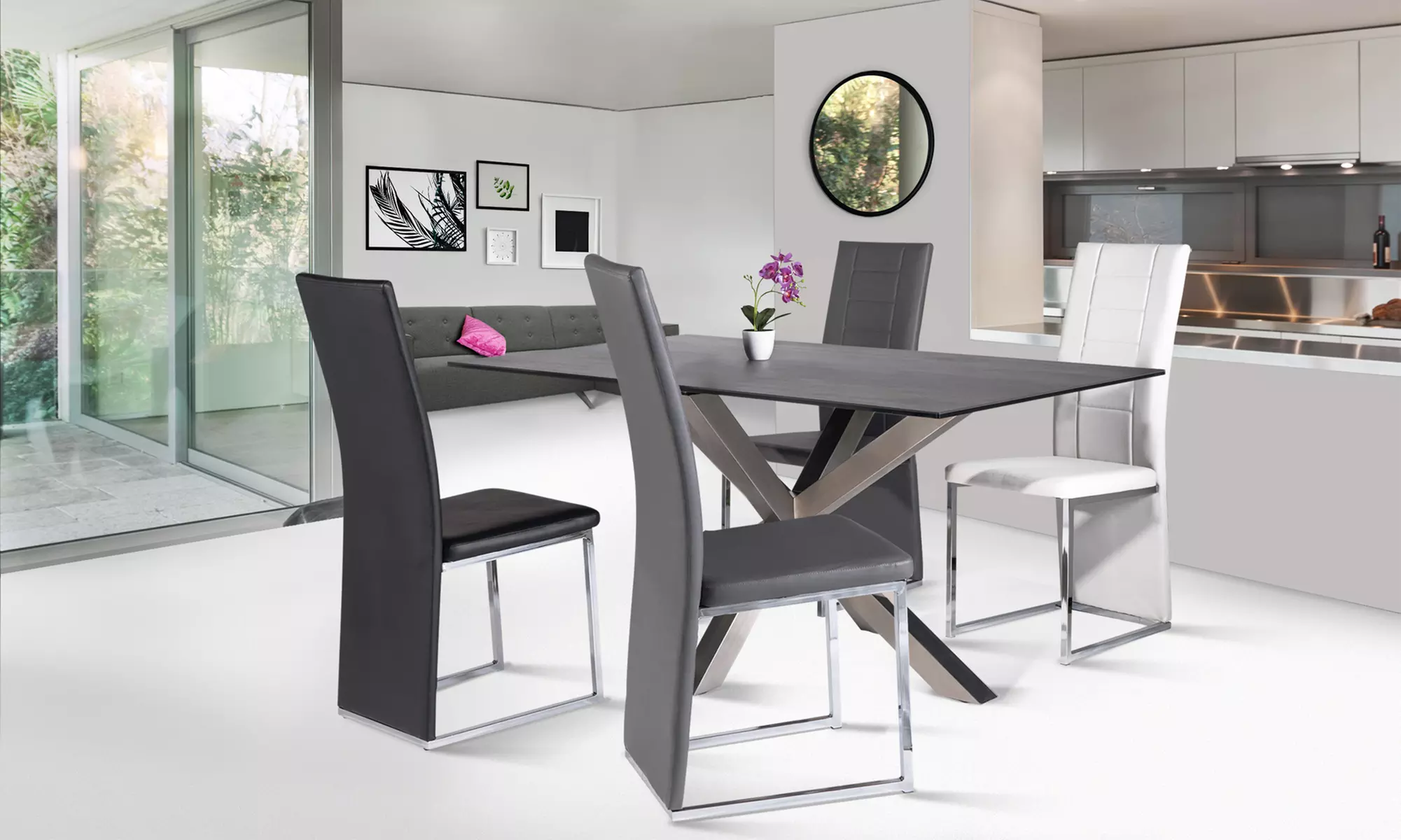 Lot de 4 chaises contemporaines - Primary Image