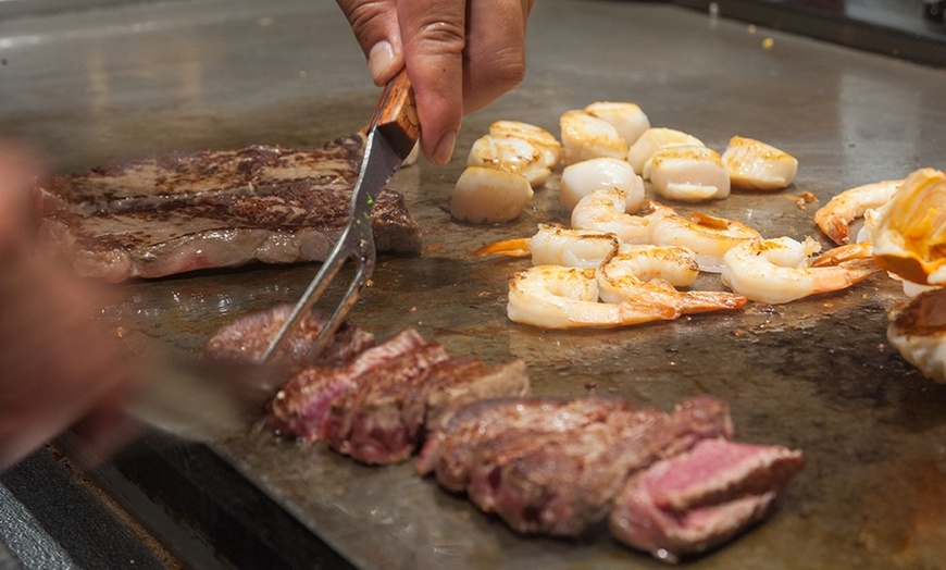 Image 4: Teppan-Tastic Treat at 51% Off: Pre-Fixe Teppenyaki Dinner for 2 or 4