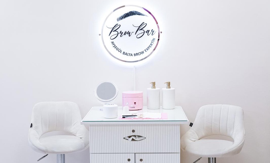 Image 2: Wimpern- und/oder Augenbrauen-Lifting oder Augenbrauen-Waxing