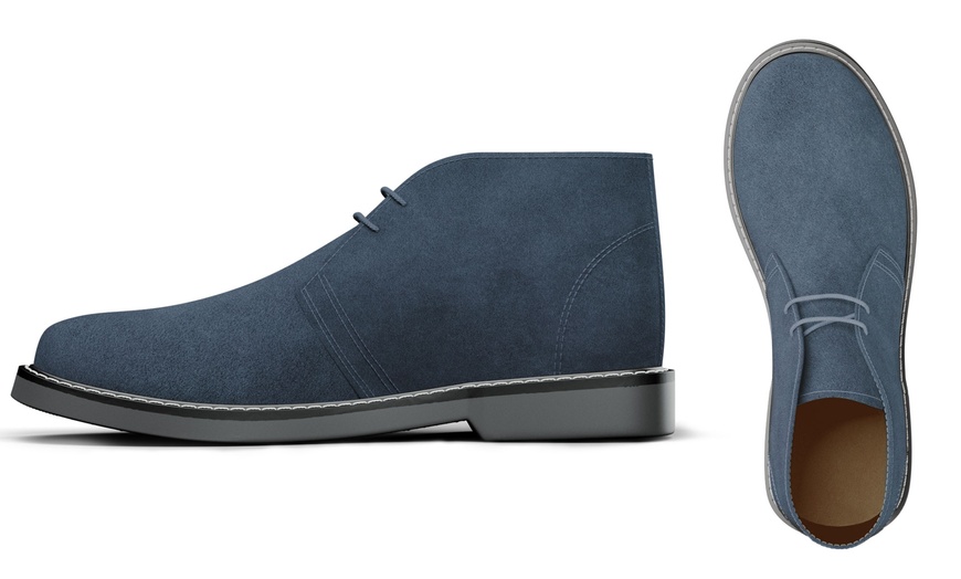 Image 6: Chaussures en daim pour homme