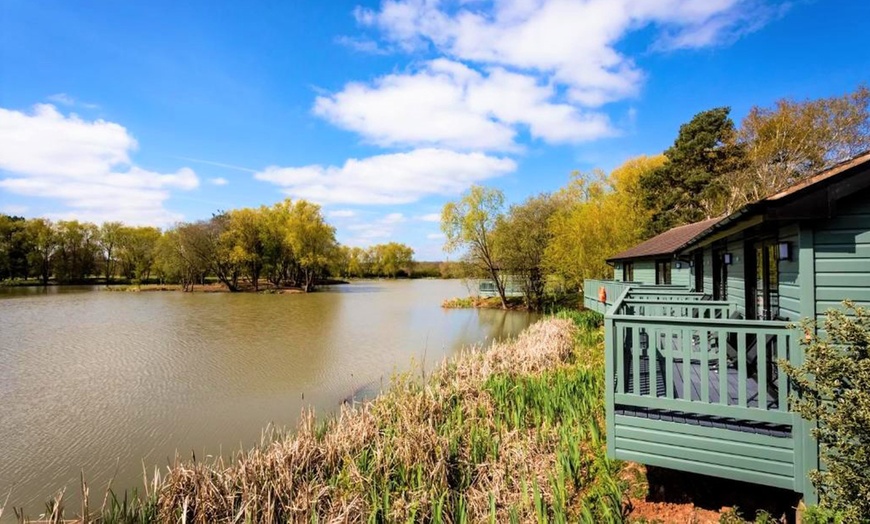 Image 1: Worcestershire: Choice of Lakeview Cabin with Breakfast