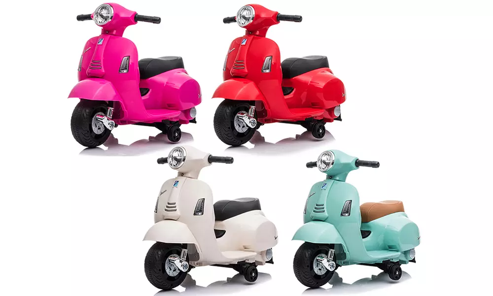 Vespa GTS licencia 6 V con ruedas de entrenamiento - Primary Image