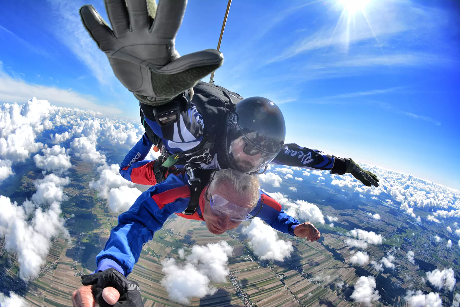 Jedyny taki w Polsce: lot widokowy i skok z kultowego SkyVana