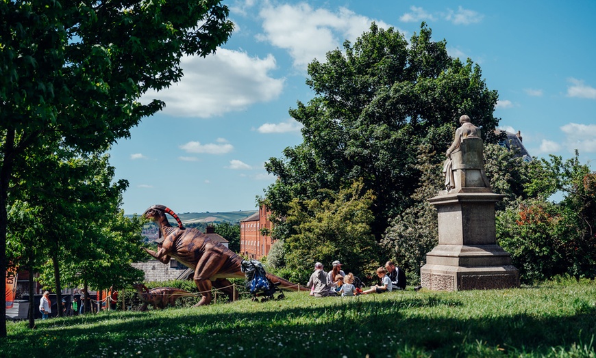 Image 3: Dinosaurs in the Park