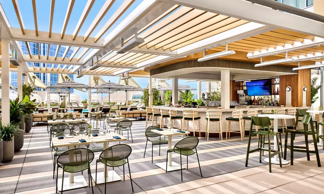 Member's Only: 4-Star Omni Hotel in San Diego's Gaslamp Quarter