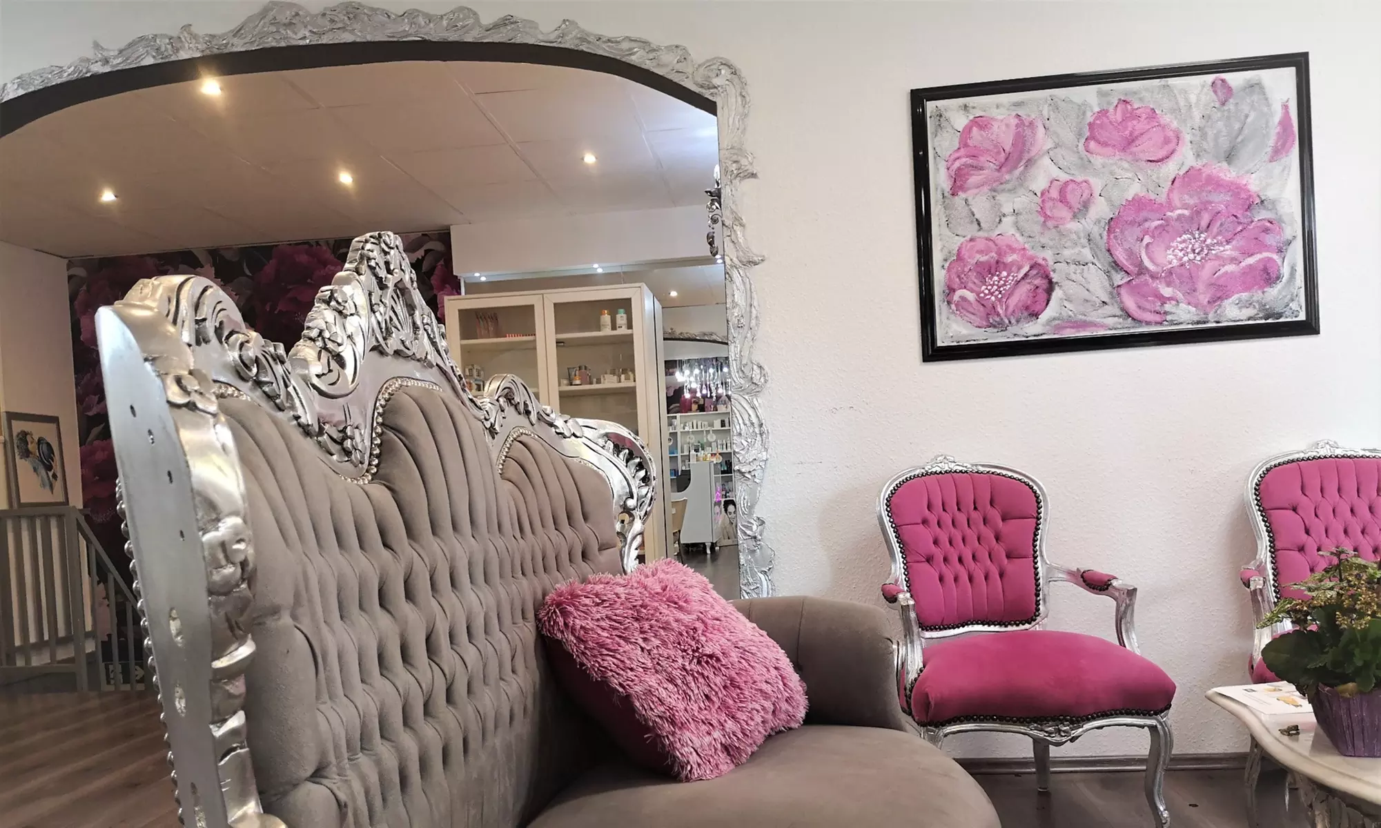 Kosmetische, opt. exklus. Gesichtsbehandlung o. Wellness-Beauty-Paket