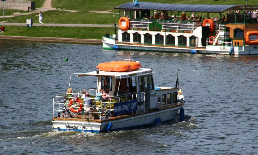 Rejs widokowy statkiem po Krakowie dla 1-4 osób