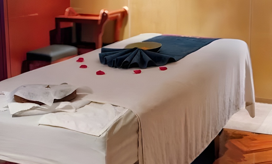 Image 2: Enjoy One, Two, or Three Couples Massages