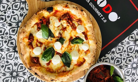 Menu pizza o menu 1 kg di carne con vino e dolce per 2 persone (sconto fino a 52%)